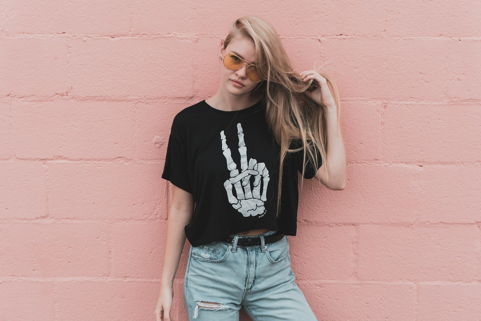Spiritual clothing for women (and anyone): fit, fabrics, and outfits you’ll actually repeat